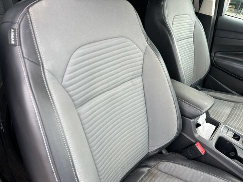 Used 2018 Ford Escape SE w/ SE Sport Appearance Package AWD/4WD image 20