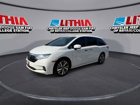 Used 2024 Honda Odyssey Touring image 4