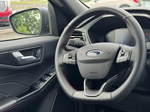 Used 2024 Ford Escape ST-Line w/ Tech Pack #1 FWD image 12