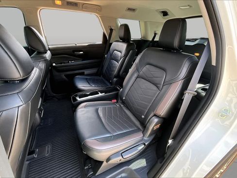 Used 2022 Nissan Pathfinder Platinum w/ Cargo Package FWD image 20