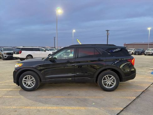 New 2026 Ford Explorer Active AWD/4WD image 4