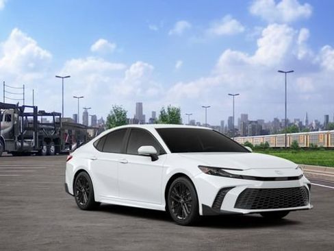 New 2026 Toyota Camry SE image 15
