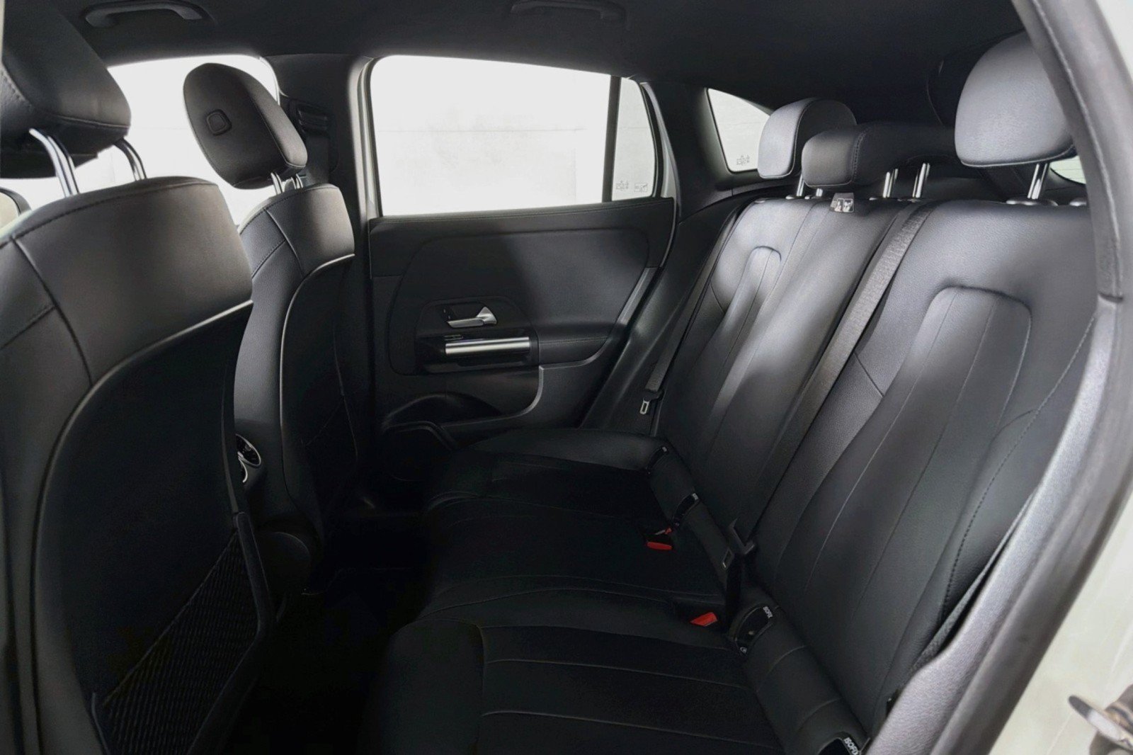 Used 2023 Mercedes-Benz GLA 250 4MATIC image 8