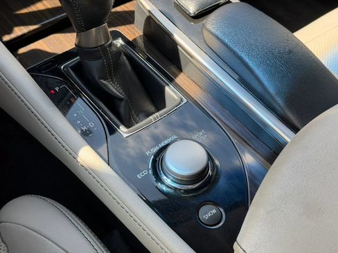 Used 2013 Lexus GS 350 w/ Luxury Pkg RWD image 31