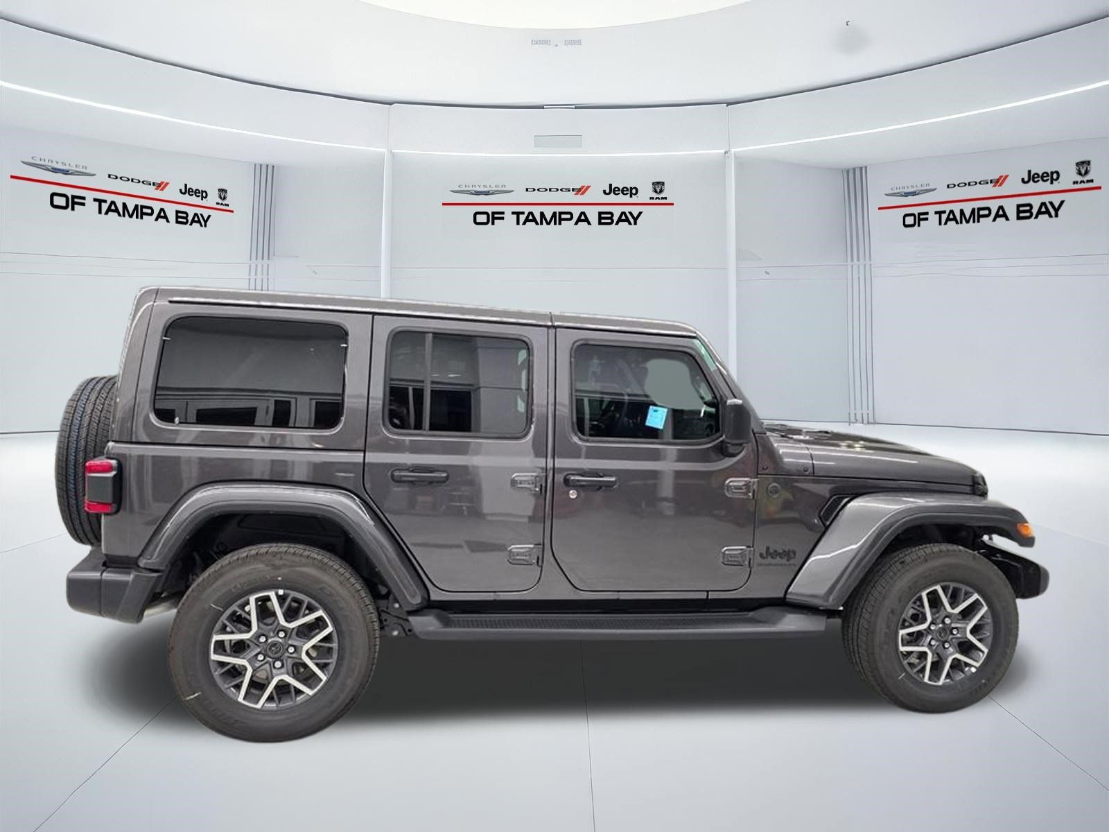 New 2025 Jeep Wrangler Unlimited Sahara AWD/4WD image 7