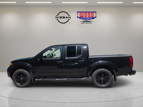 Used 2020 Nissan Frontier SV w/ Midnight Edition Floor Mats AWD/4WD image 5