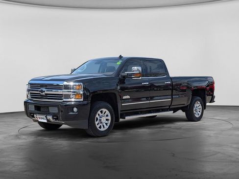 Used 2016 Chevrolet Silverado 3500 High Country w/ Duramax Plus Package AWD/4WD image 4