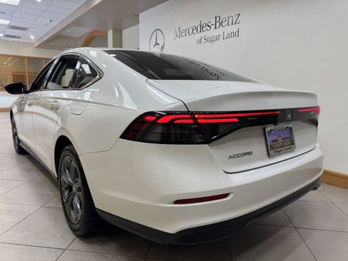 Used 2023 Honda Accord EX image 3