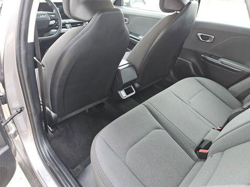 Used 2025 Kia K4 FWD image 27