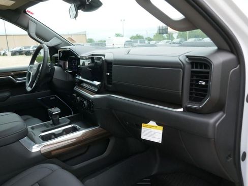 New 2026 Chevrolet Silverado 1500 LT Trail Boss w/ Convenience Package II AWD/4WD image 14