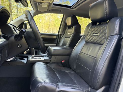 Used 2019 Toyota Tundra Platinum AWD/4WD image 33