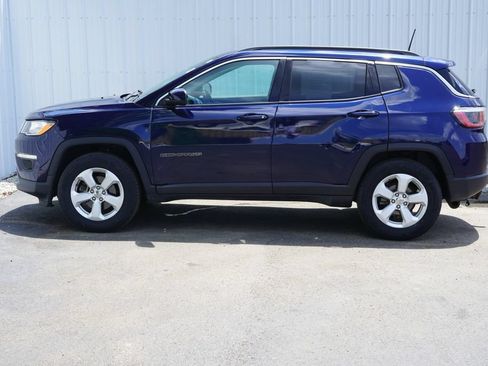 Used 2020 Jeep Compass Latitude w/ Cold Weather Group AWD/4WD image 3