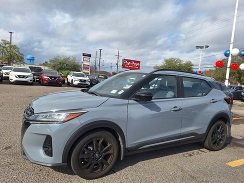 Certified 2024 Nissan Kicks SR w/ SR Premium Package image 9