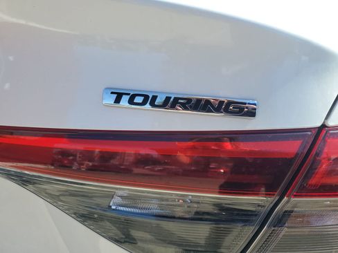 Used 2024 Honda Civic Touring image 11