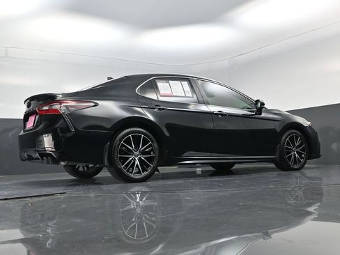 Used 2024 Toyota Camry SE FWD image 16