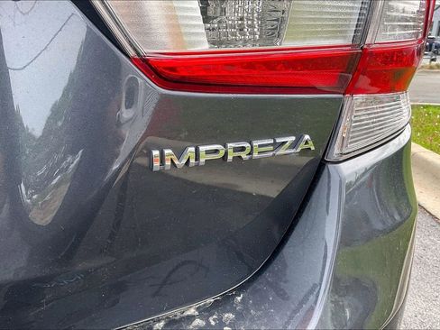 Used 2018 Subaru Impreza 2.0i AWD/4WD image 9