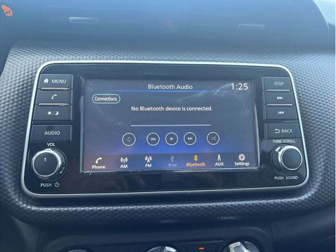 Used 2021 Nissan Kicks S image 16