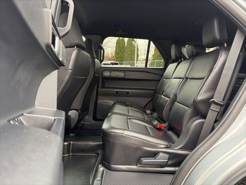 Used 2025 Ford Explorer 4WD Police Interceptor image 13