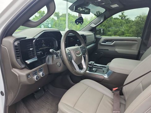 Certified 2024 GMC Sierra 1500 SLT w/ SLT Premium Plus Package AWD/4WD image 18