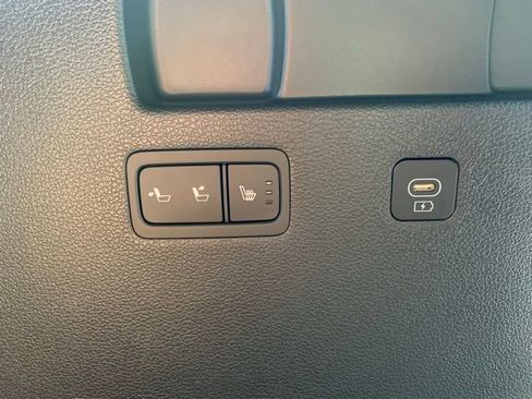 Certified 2025 Hyundai Palisade Calligraphy image 22