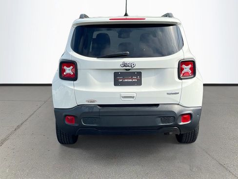 Used 2019 Jeep Renegade Latitude w/ Popular Equipment Group image 6