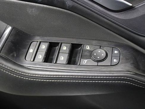 Certified 2024 Nissan Rogue SV FWD image 24