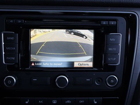 Used 2015 Volkswagen Passat TDI SE image 34