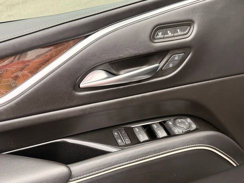 Used 2023 Cadillac Escalade Premium Luxury Platinum w/ LPO, Floor Liner Package AWD/4WD image 11