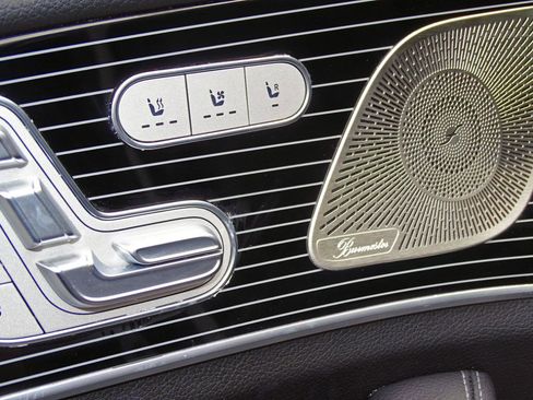 Used 2024 Mercedes-Benz GLE 350 GLE 350 4MATIC SUV w/ 3rd Row Seat Package image 13