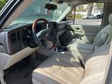 Used 2005 Cadillac Escalade ESV Platinum image 5