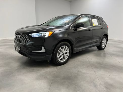 Used 2024 Ford Edge SEL AWD/4WD image 4