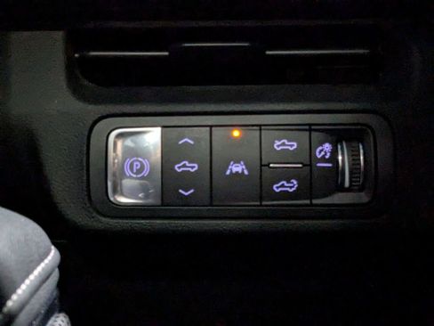 Used 2024 GMC Sierra EV Denali image 20