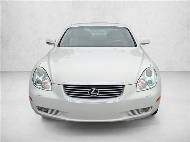 Used 2002 Lexus SC 430 Convertible RWD image 2
