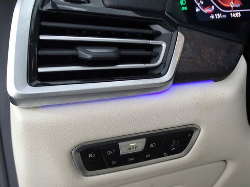 Used 2019 BMW X5 xDrive40i w/ Convenience Package image 22