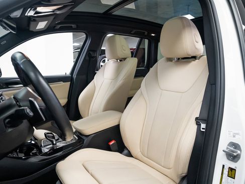 Used 2024 BMW X3 M40i w/ Premium Package image 19