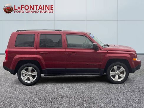 Used 2014 Jeep Patriot Latitude image 8