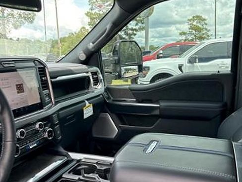New 2025 Ford F250 Platinum image 20