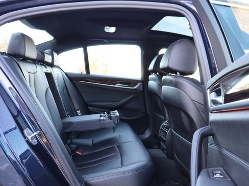 Used 2020 BMW 530i xDrive image 17