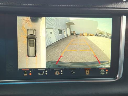 Used 2024 GMC Yukon Denali Ultimate image 12