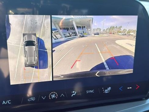 New 2026 Chevrolet Traverse LT w/ Driver Confidence Package image 20