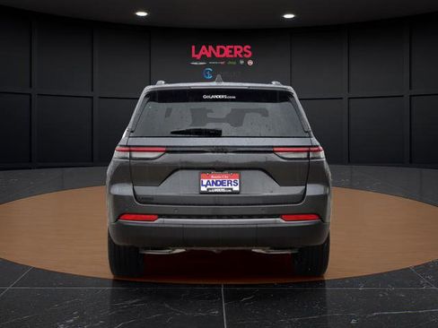 New 2026 Jeep Grand Cherokee Limited w/ Limited Altitude Package RWD image 2
