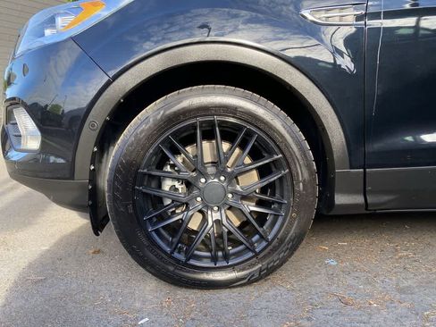 Used 2017 Ford Escape Titanium w/ Equipment Group 301A AWD/4WD image 12