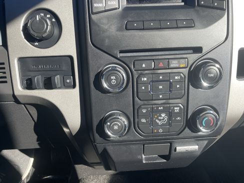 Used 2014 Ford F150 XLT w/ Equipment Group 302A Luxury image 23