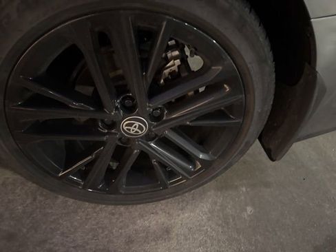 Used 2025 Toyota Camry SE image 17