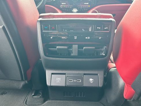 Used 2022 Acura MDX Type S AWD/4WD image 36