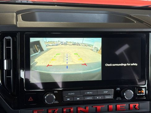 Used 2025 Nissan Frontier PRO-4X AWD/4WD image 25