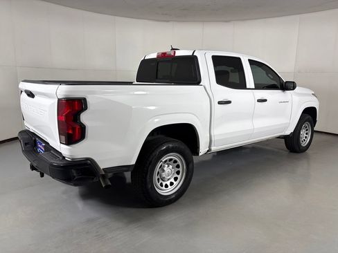 Used 2024 Chevrolet Colorado W/T w/ WT Convenience Package II RWD image 8