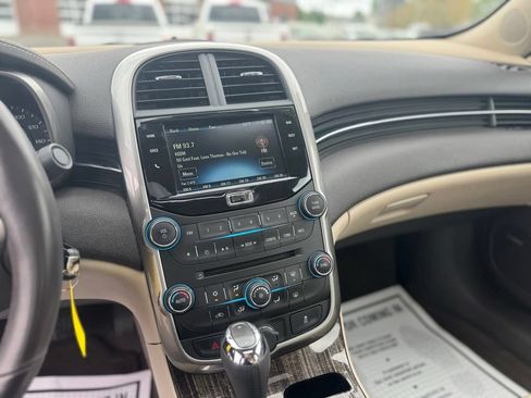 Used 2015 Chevrolet Malibu LT FWD image 31