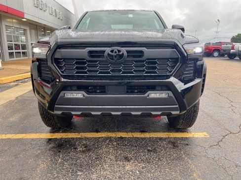 New 2026 Toyota Tacoma TRD Off-Road AWD/4WD image 8