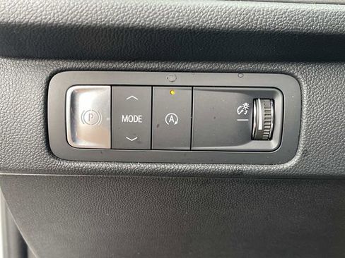 Used 2024 Chevrolet Traverse LT FWD image 40
